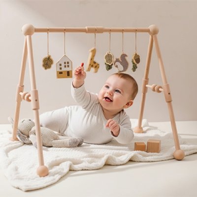 jouet-d-eveil-naturel-bois-pour-bebe-eveilio