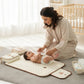 Tapis à langer nomade - HappyBébé™ | Compact et imperméable - Babe - mama