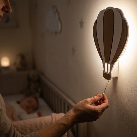 veilleuse-montgolfiere-capteur-intelligent